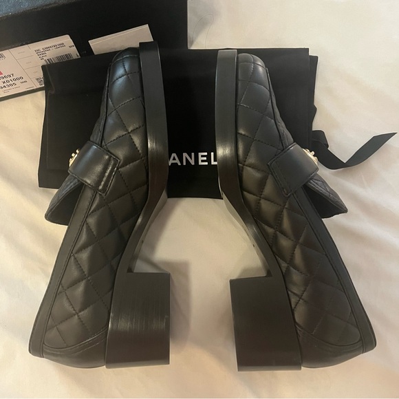 New Chanel Classic Quilted Moccasin Loafers w/ Gold CC Heart Size 40 (US 9.5-10) - Picture 6 of 14